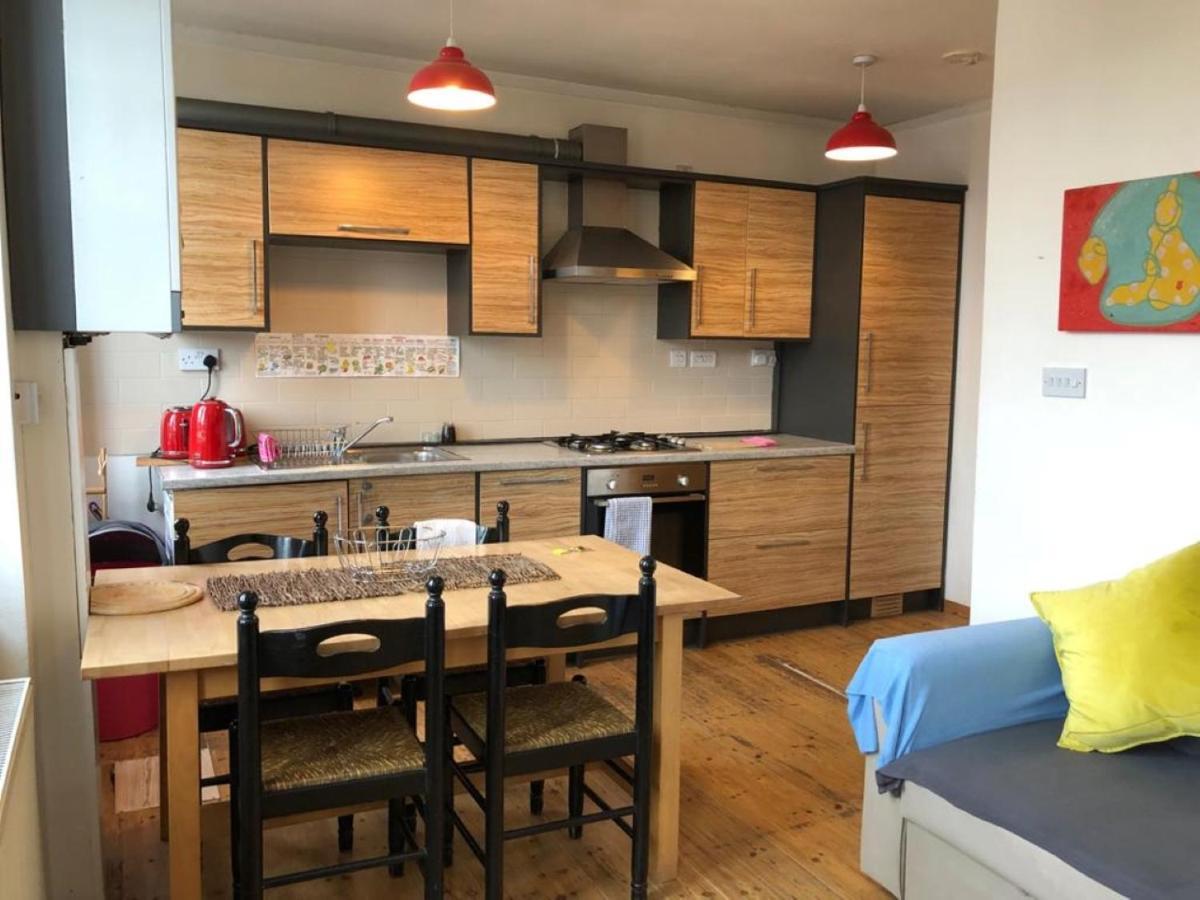 Splendid 1 Bedroom Flat + Terrace 런던 외부 사진